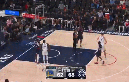 裁判伤退抢戏！库里狂轰35分率勇士大逆转，快船惨遭淘汰