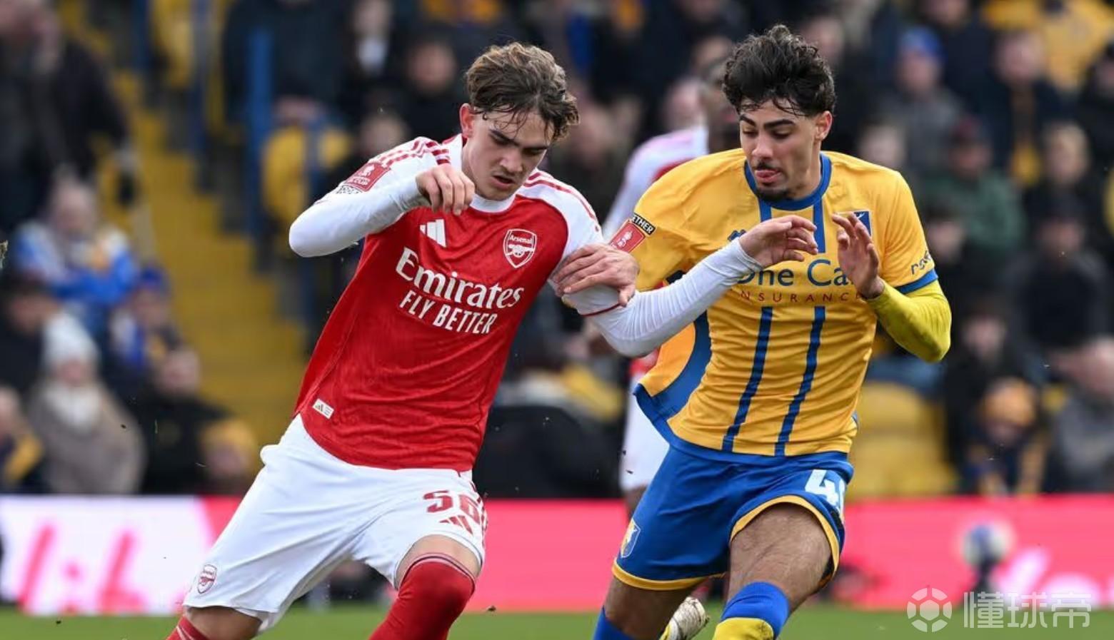 英媒：20岁热刺外租中场阿博特股四头肌严重受伤，将缺阵数月