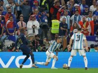 首战不幸遇苦主，墨尔本城恐出师不利！雷根斯堡主战不至于落魄